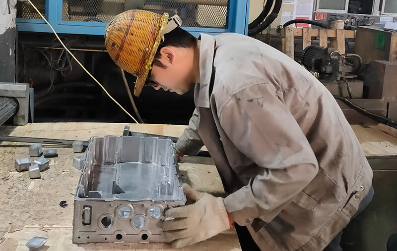 壓鑄巡檢，自檢